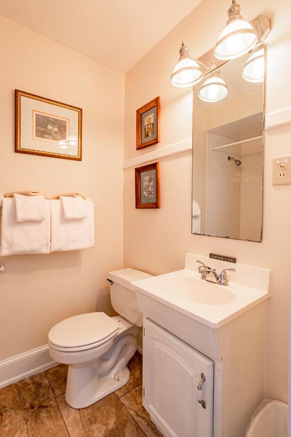 Echo Mountain Inn Hendersonville Ngoại thất bức ảnh